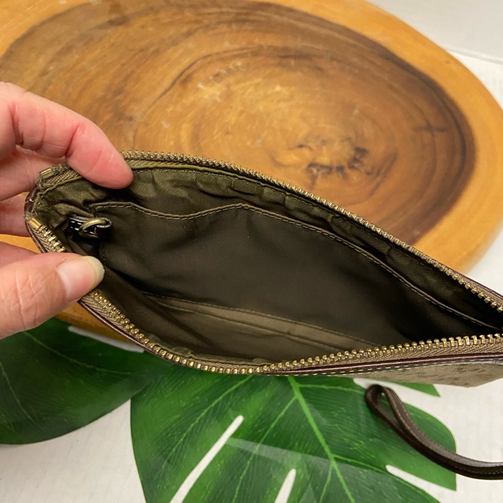 Dooney & Boutke Db Canvas & Leather Wristlet - image 7